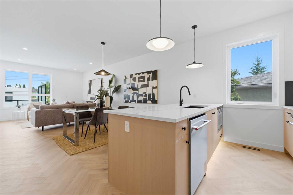 Picture of 2, 1524 29 Avenue SW, Calgary Real Estate Listing