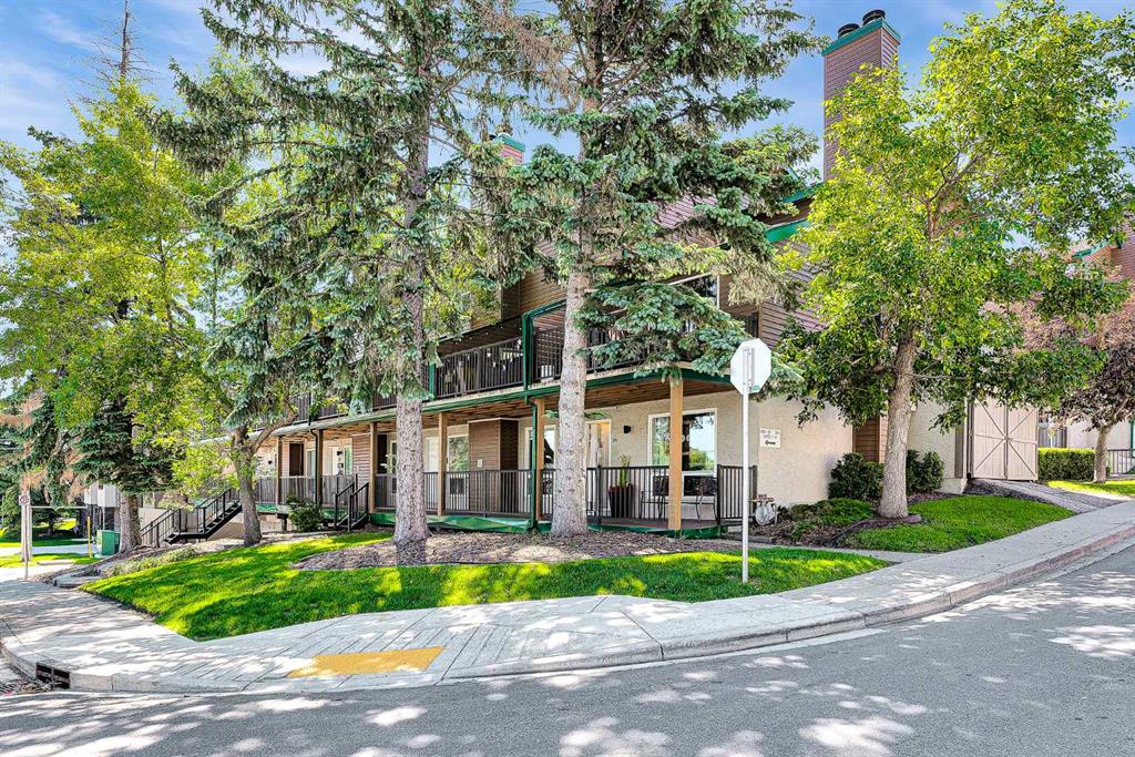 Picture of 4, 1515 23 Avenue SW, Calgary Real Estate Listing