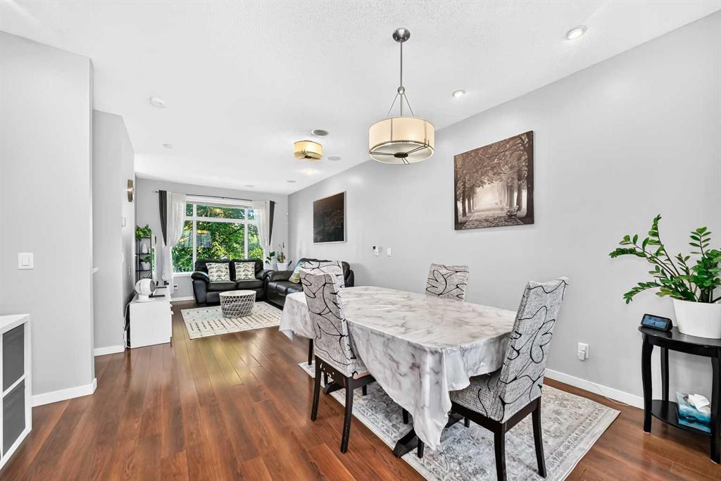 Picture of 1907 Copperfield Boulevard SE, Calgary Real Estate Listing