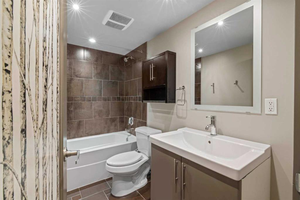 Picture of 104, 2411 29 Street SW, Calgary Real Estate Listing