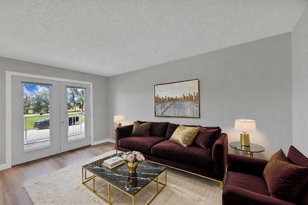 Picture of 4 Richards Crescent , Olds Real Estate Listing