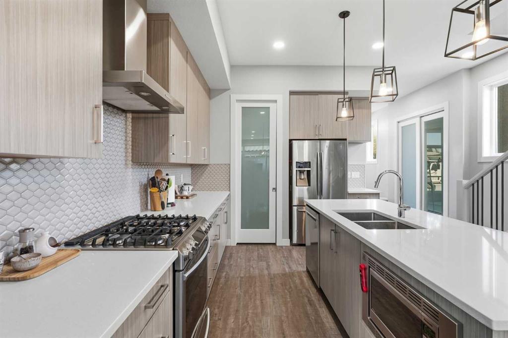 Picture of 4609 72 Street NW, Calgary Real Estate Listing