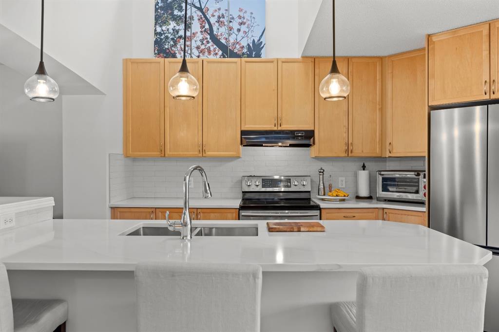 Picture of 393 Tuscany Drive NW, Calgary Real Estate Listing