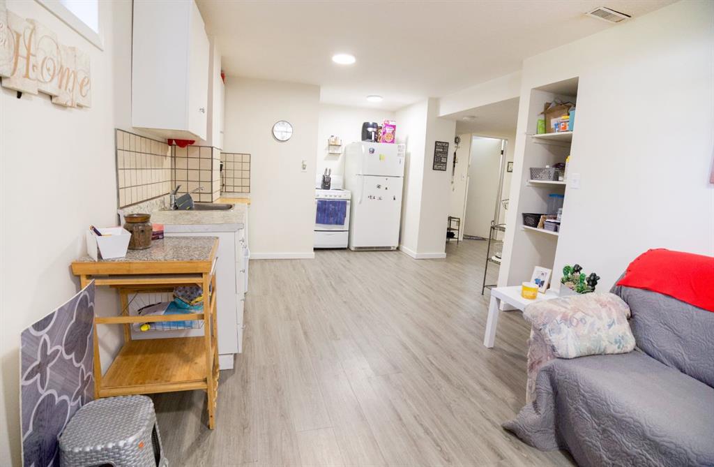 Picture of 4122 50 Street , Red Deer Real Estate Listing