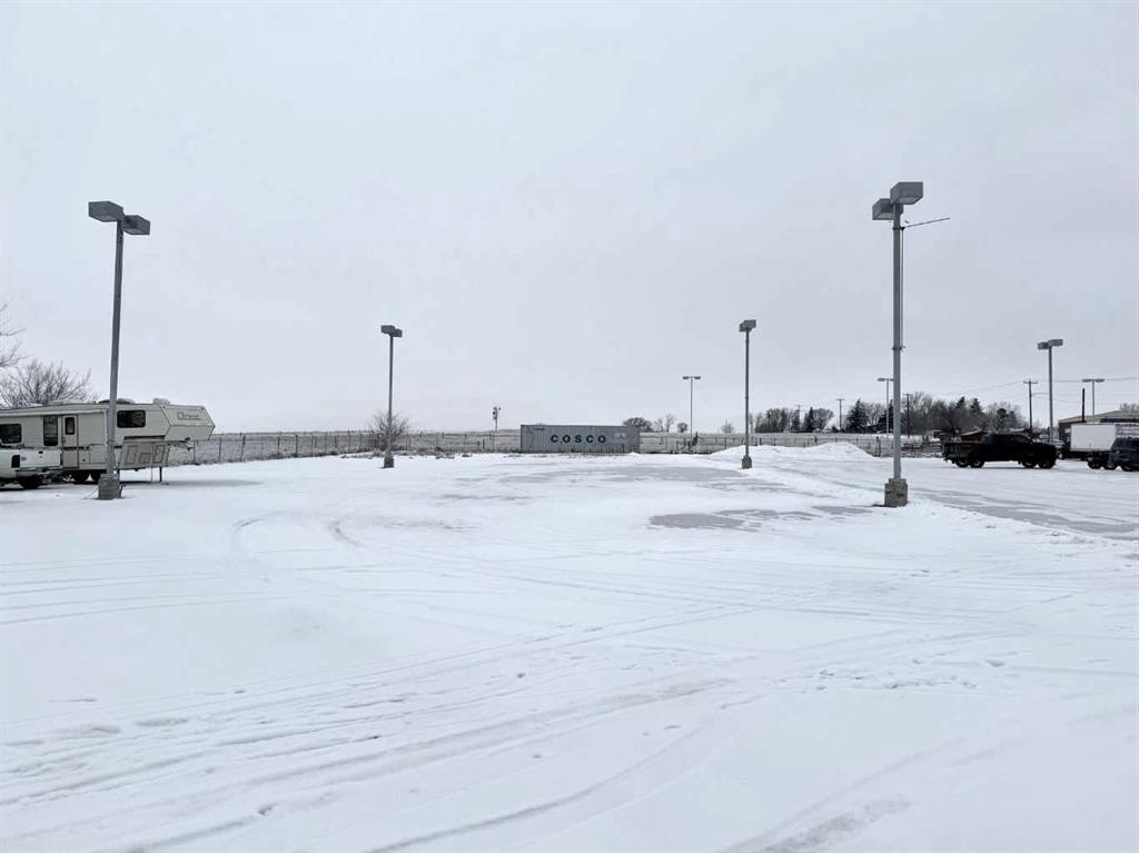 Picture of 1760 Gershaw Drive SW, Medicine Hat Real Estate Listing