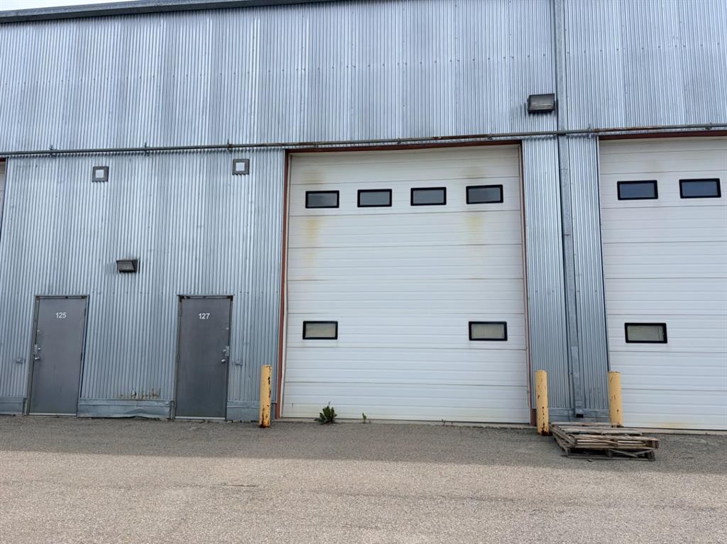 Picture of 127, 554 Carmichael Lane , Hinton Real Estate Listing