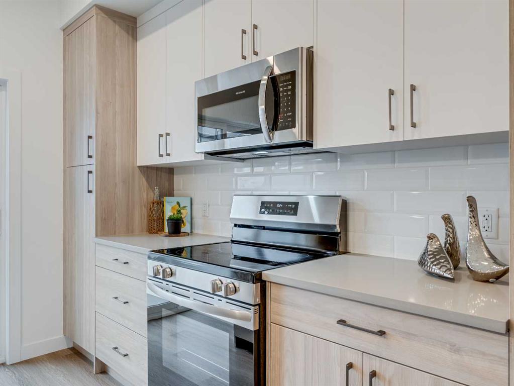 Picture of 6108, 200 SouthRidge Drive , Okotoks Real Estate Listing