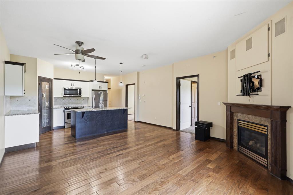 Picture of 301, 3505 51 Avenue , Red Deer Real Estate Listing