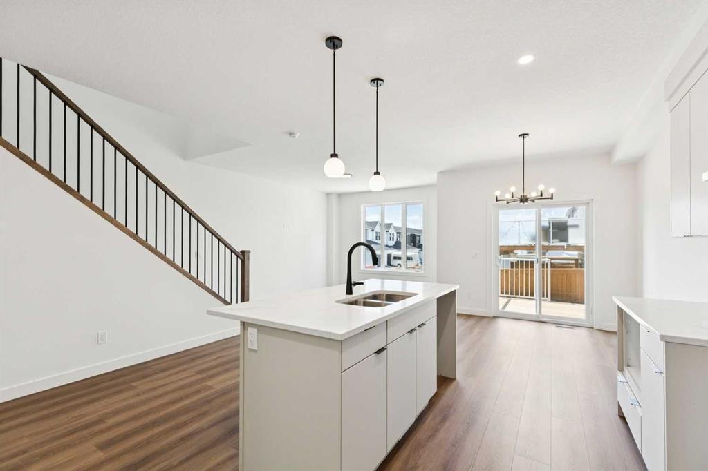Picture of 89 Heritage Park , Cochrane Real Estate Listing