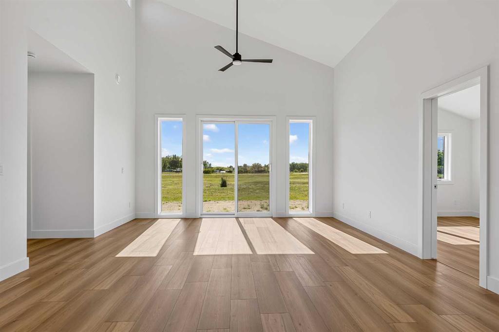 Picture of 8 Diamond Valley Close , Carbon Real Estate Listing