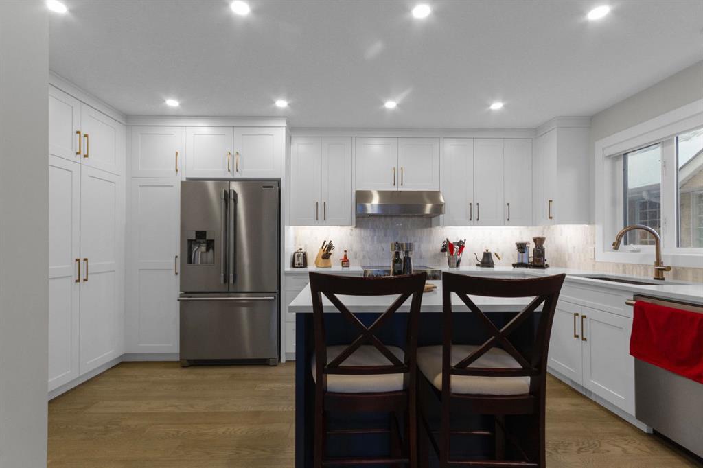 Picture of 2, 729 7th street  , Canmore Real Estate Listing