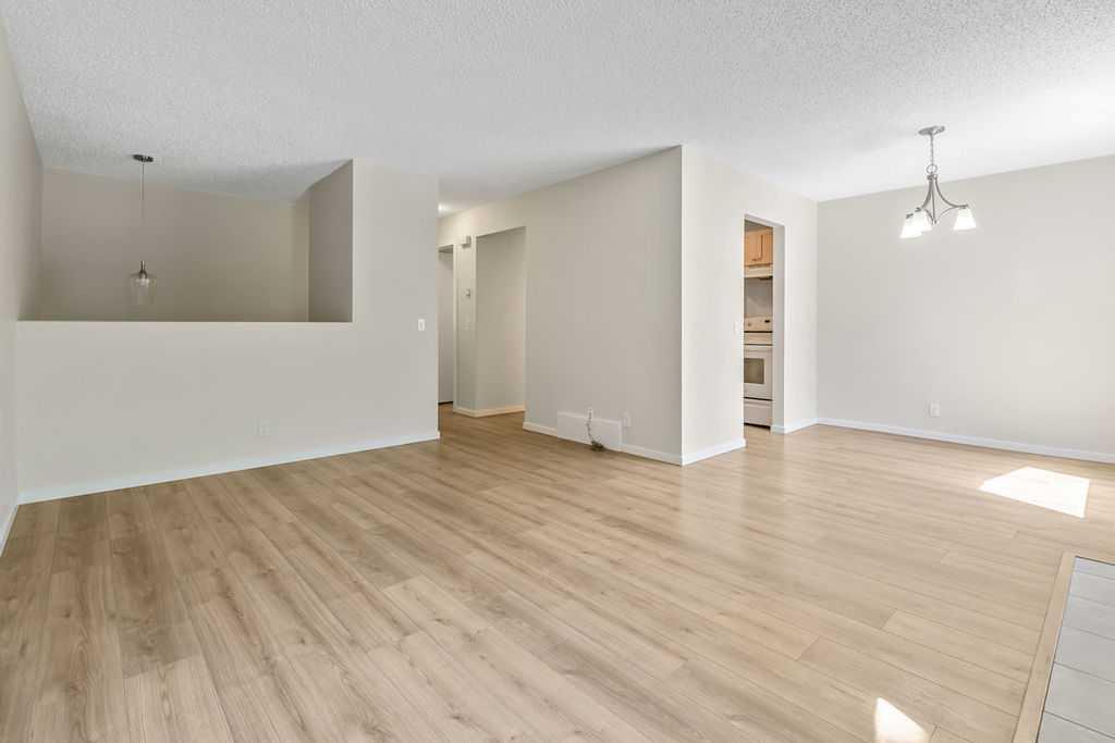 Picture of 122 Bergen Road NW, Calgary Real Estate Listing