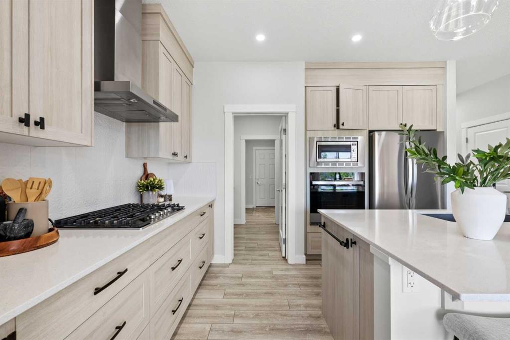 Picture of 693 Creekmill Court SW, Airdrie Real Estate Listing
