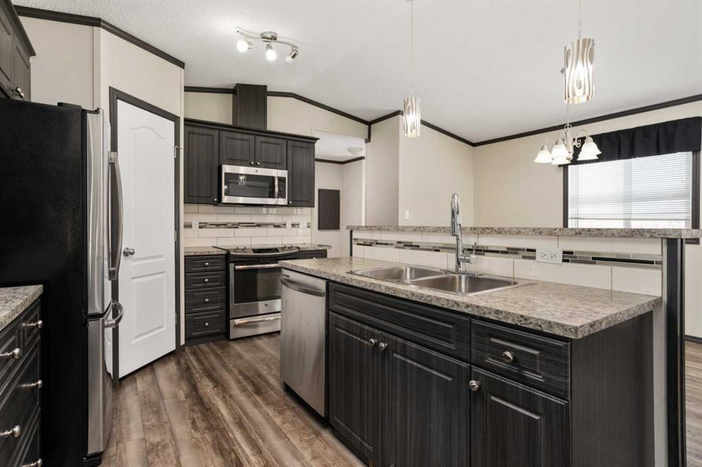 Picture of 48040 Range 212 Road , Rural Camrose County Real Estate Listing
