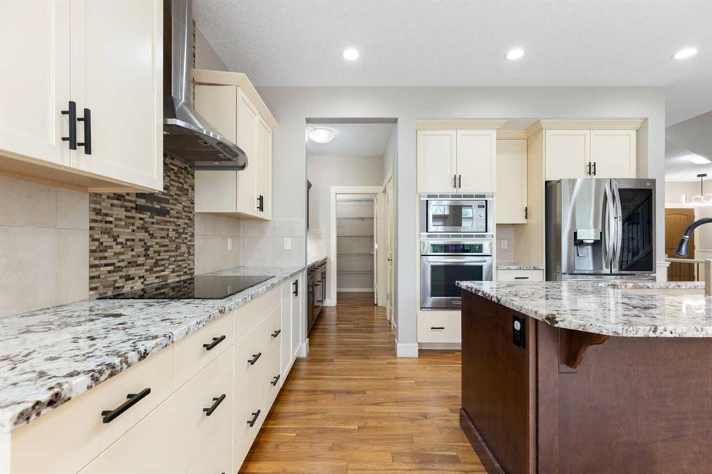 Picture of 16 Auburn Sound Crescent SE, Calgary Real Estate Listing