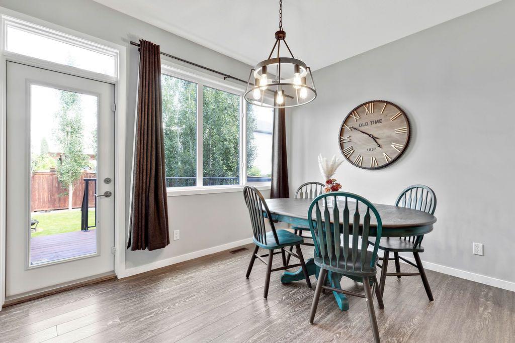 Picture of 1714 Montgomery Gate SE, High River Real Estate Listing