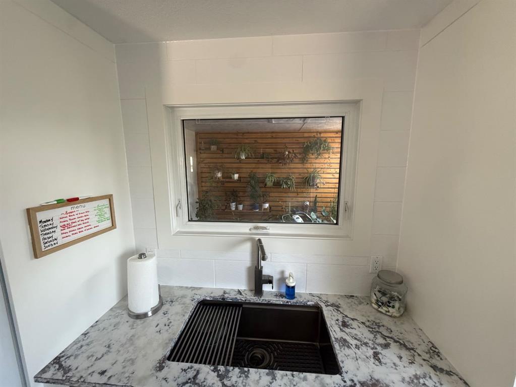 Picture of 3733 21 Avenue S, Lethbridge Real Estate Listing