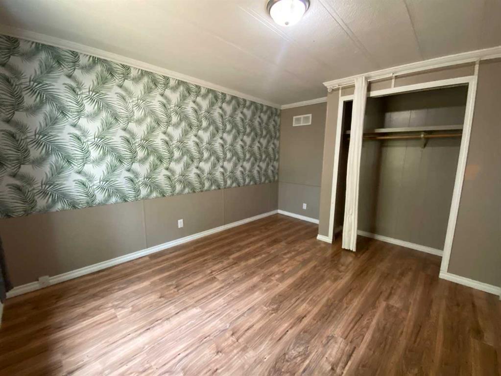 Picture of 70, 810 56 Street  , Edson Real Estate Listing