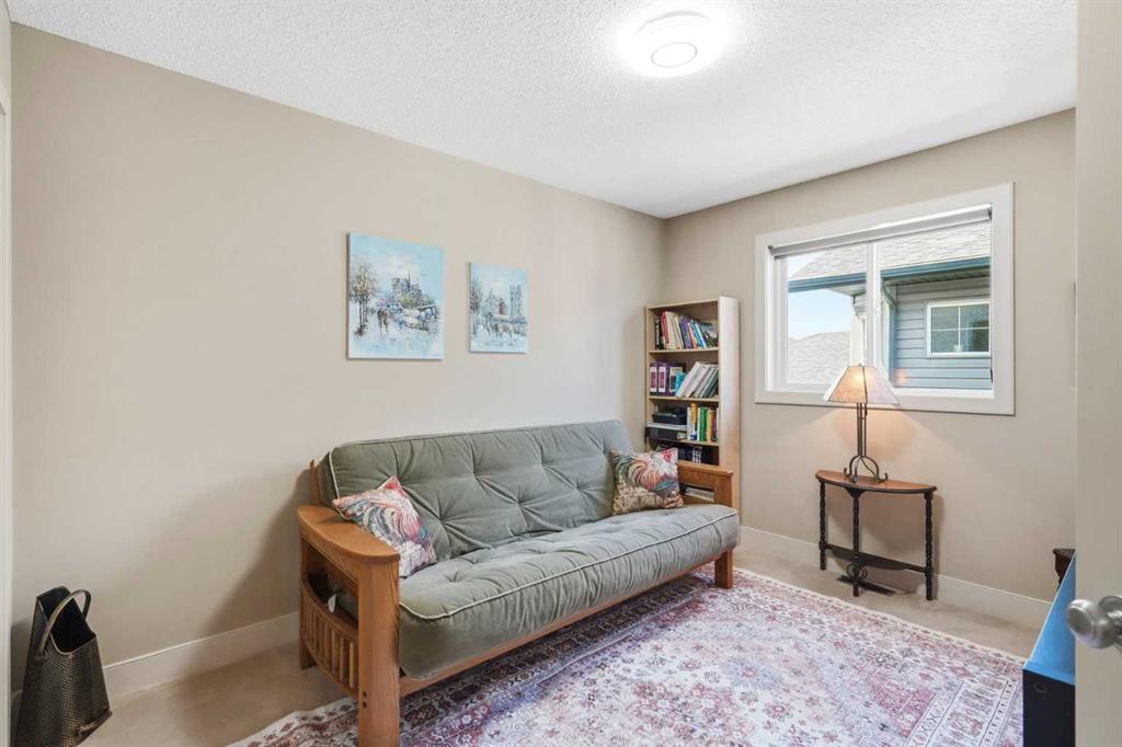 Picture of 260 Willow Ridge Manor SW, Diamond Valley Real Estate Listing
