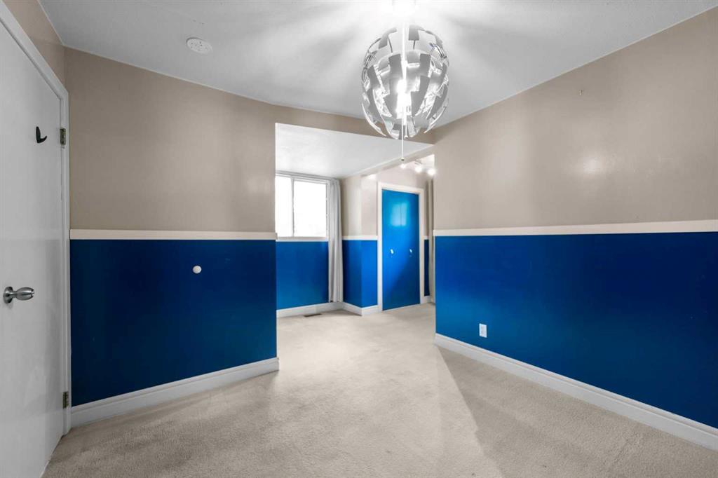 Picture of 5114 52 Street , Daysland Real Estate Listing