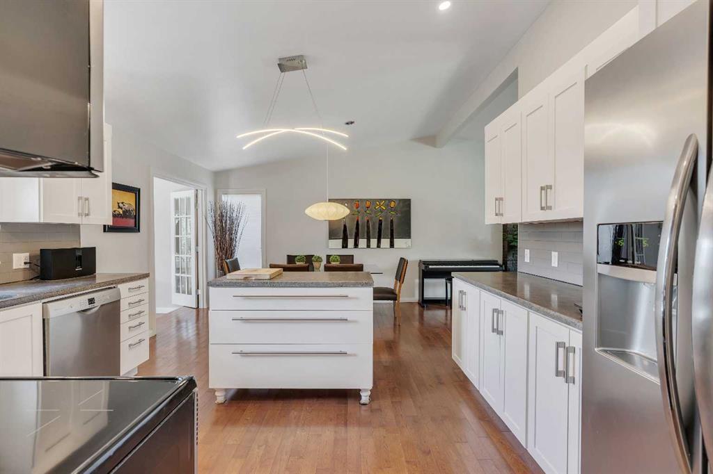 Picture of 10219 7 Street SW, Calgary Real Estate Listing