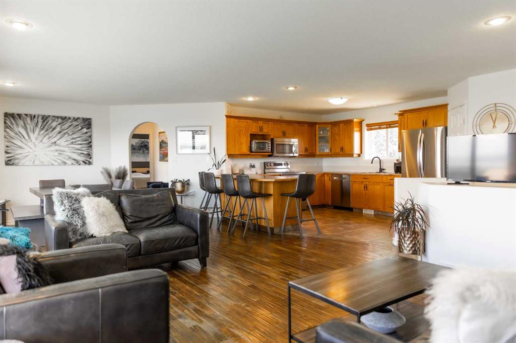Picture of 421026 Range Road 284  , Rural Ponoka County Real Estate Listing