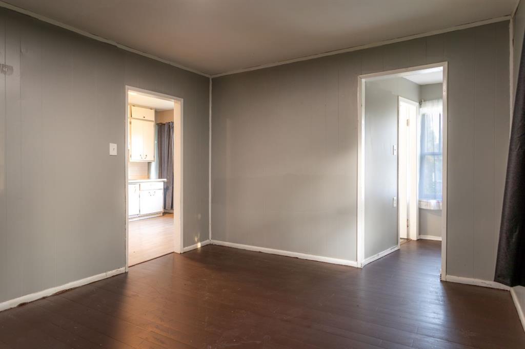 Picture of 4722 43 Street  , Lloydminster Real Estate Listing