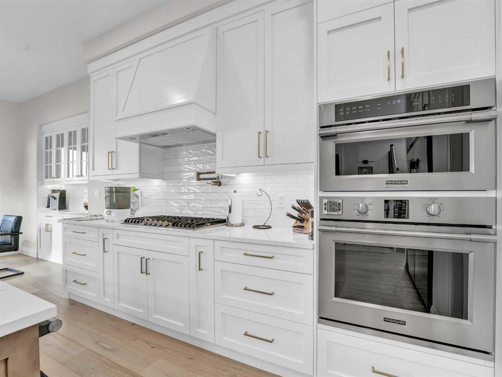 Picture of 24 Coulee Ridge Drive SW, Medicine Hat Real Estate Listing