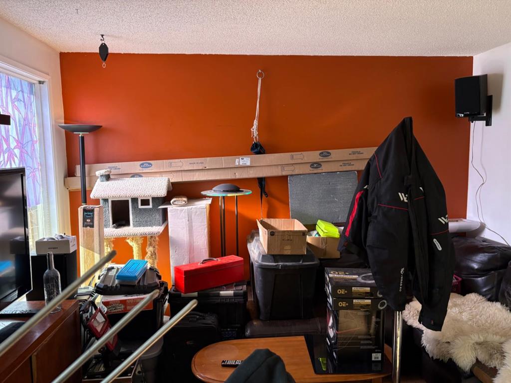 Picture of 1419 Ranchlands Road NW, Calgary Real Estate Listing