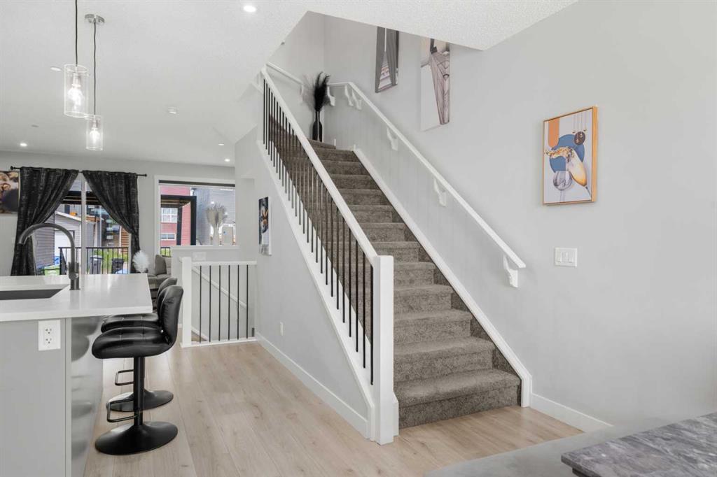 Picture of 45 Herron Mews NE, Calgary Real Estate Listing