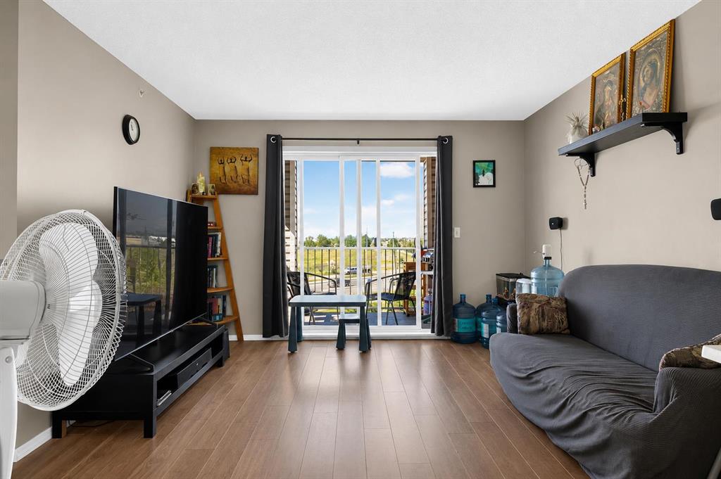Picture of 424, 1717 60 Street SE, Calgary Real Estate Listing