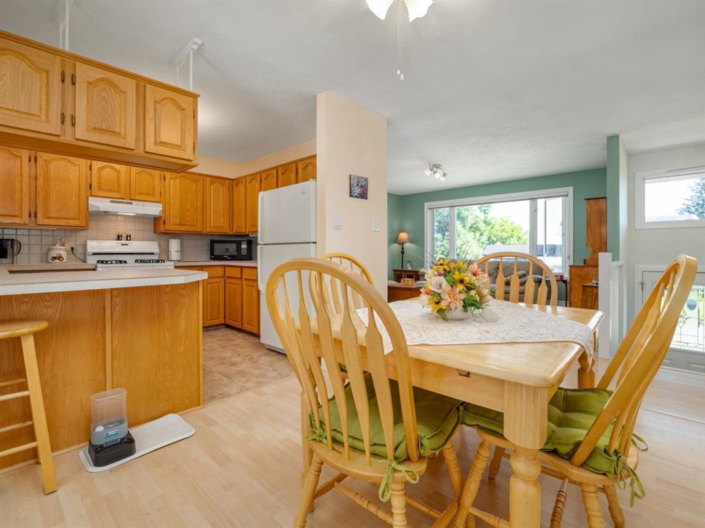 Picture of 580 McDougall Street , Pincher Creek Real Estate Listing