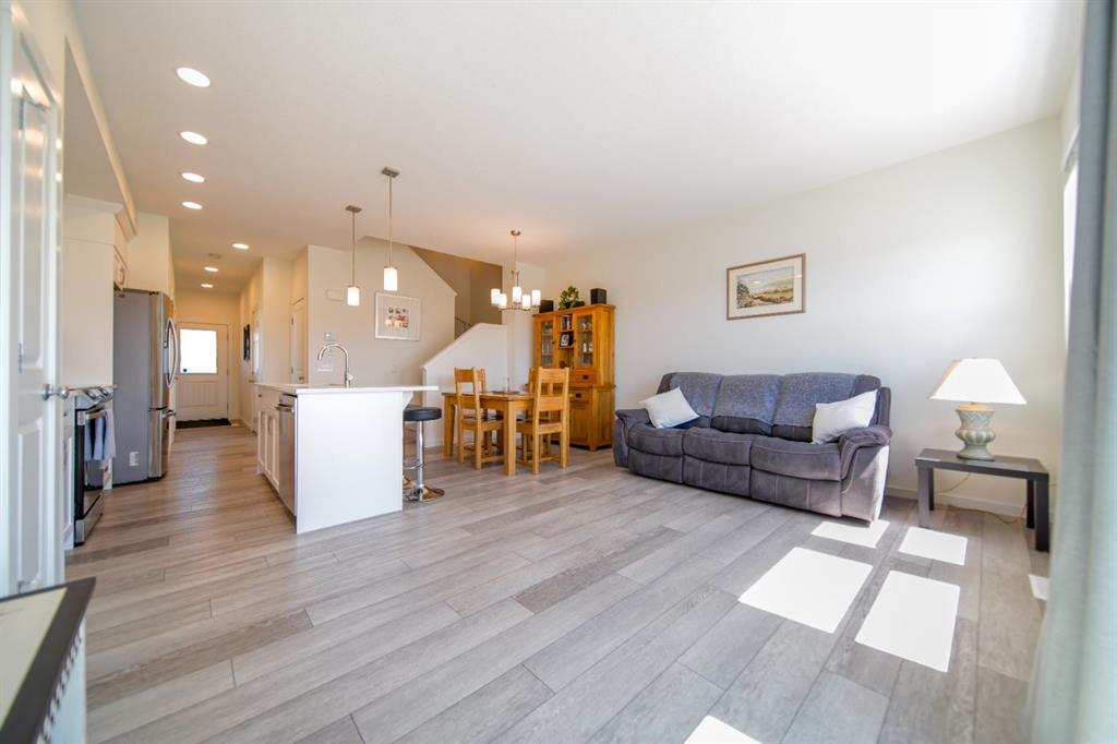 Picture of 61, 1407 3 Street SE, High River Real Estate Listing