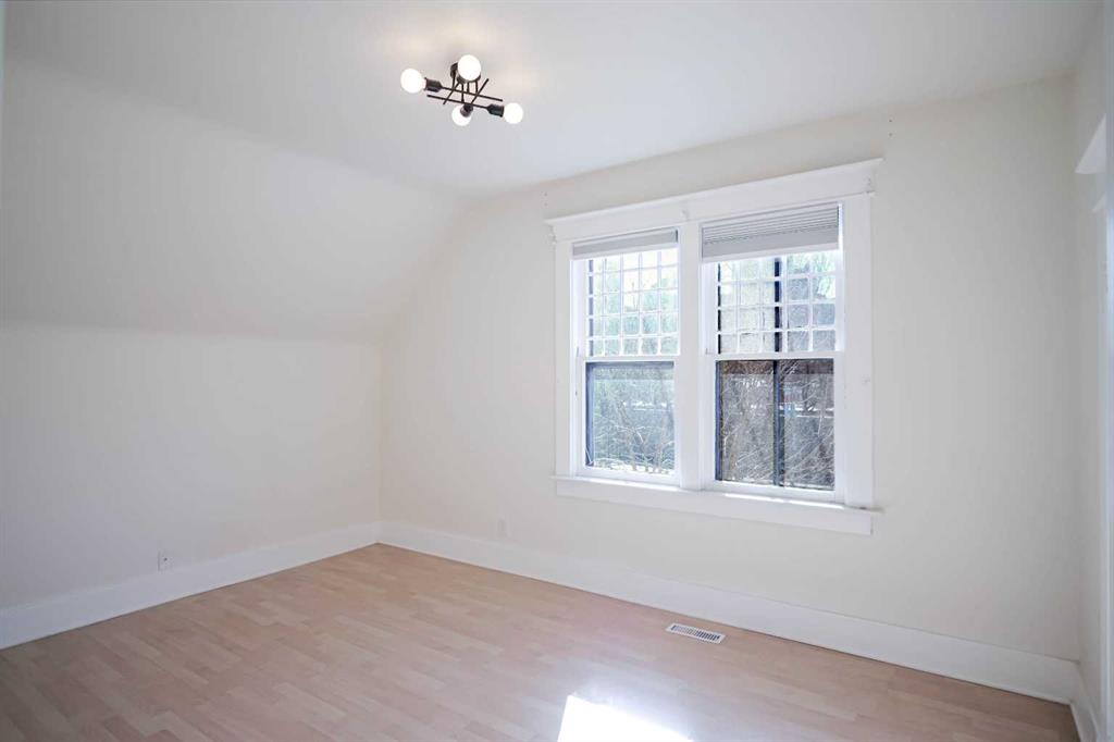 Picture of 434 Memorial Drive NW, Calgary Real Estate Listing