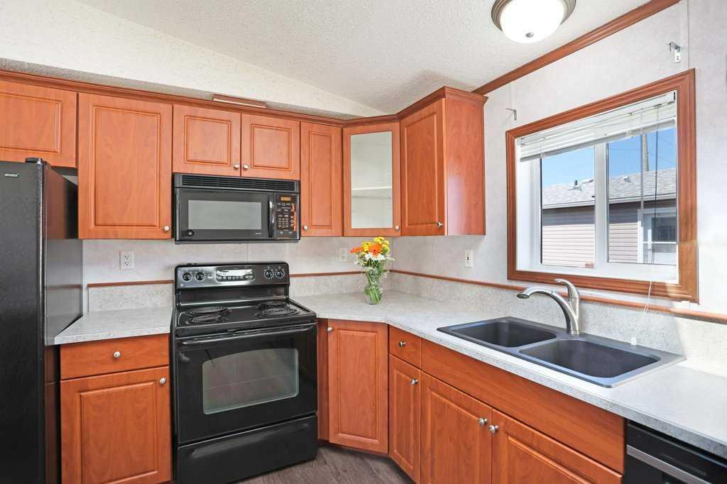 Picture of 341, 349 Railway Avenue , Duchess Real Estate Listing