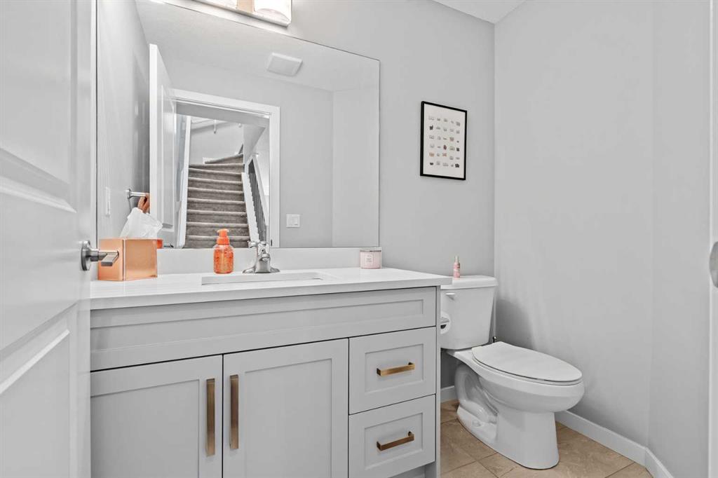 Picture of 3304 2 Street NE, Calgary Real Estate Listing