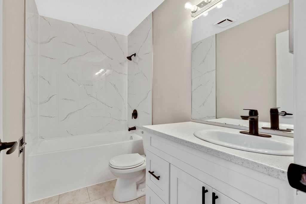 Picture of 5 Templemont Road NE, Calgary Real Estate Listing