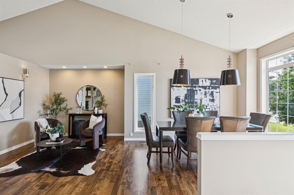 Picture of 400 Sienna Park Drive SW, Calgary Real Estate Listing
