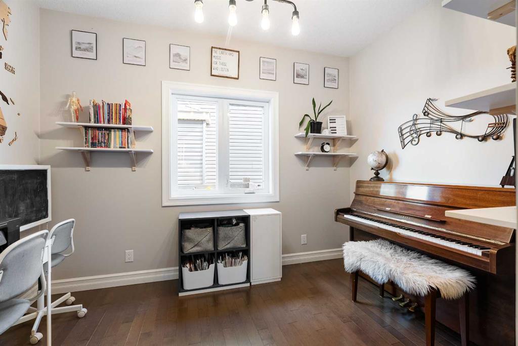 Picture of 652 Heritage Drive , Fort McMurray Real Estate Listing