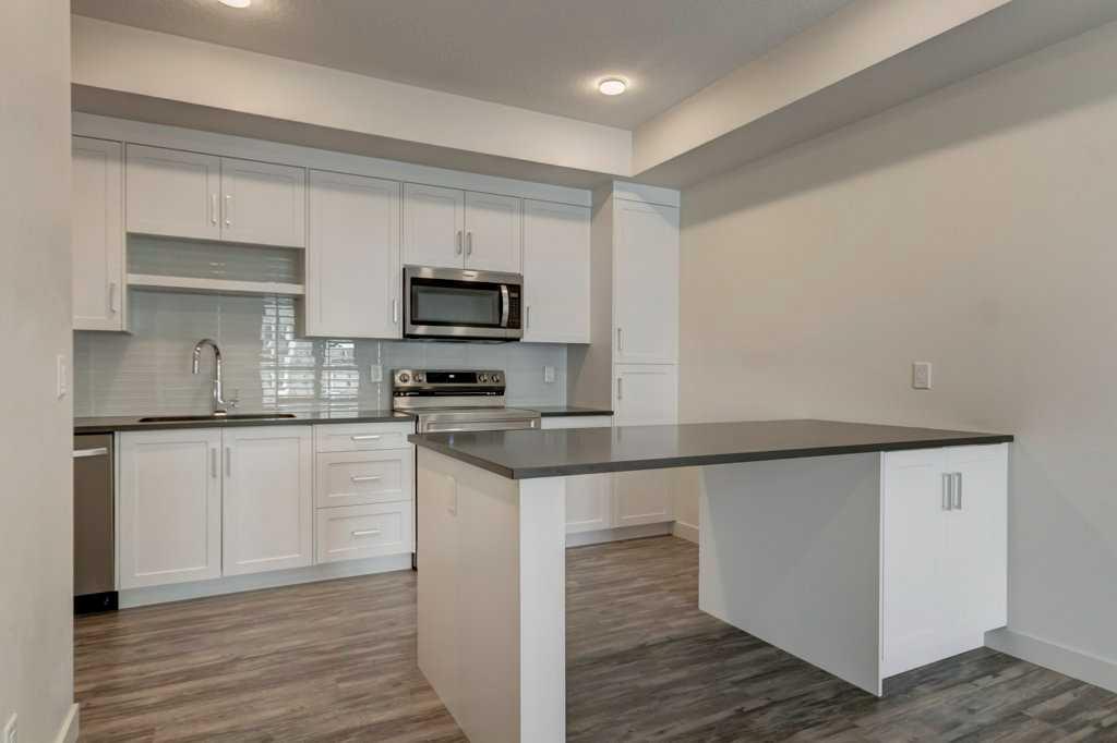 Picture of 3105, 100 Walgrove Court SE, Calgary Real Estate Listing