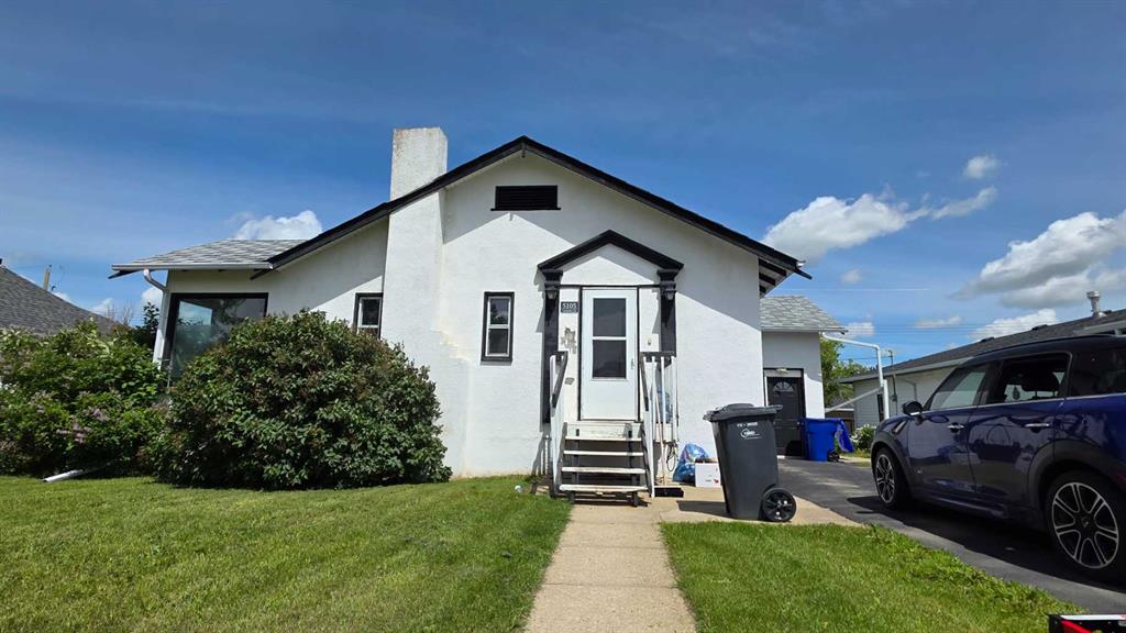 Picture of 5105 WINDSOR Avenue , Coronation Real Estate Listing
