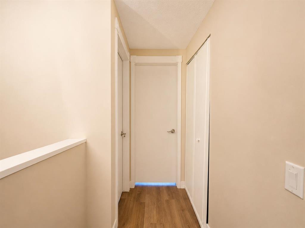 Picture of 90, 999 Canyon Meadows Drive SW, Calgary Real Estate Listing