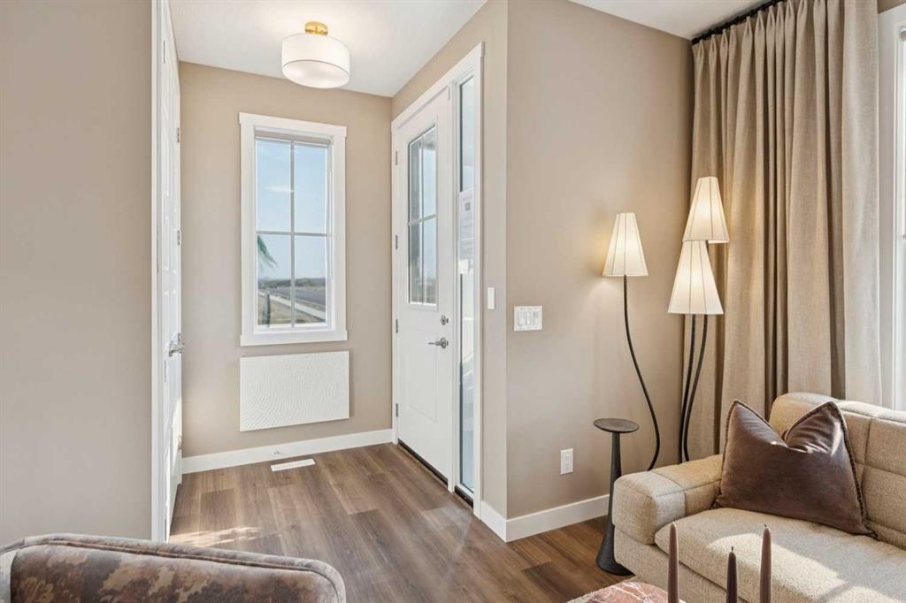 Picture of 254 Southbow Avenue , Cochrane Real Estate Listing