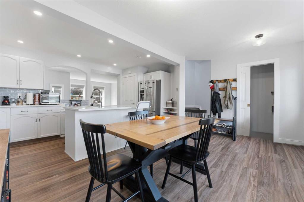 Picture of 89 Everstone Way SW, Calgary Real Estate Listing