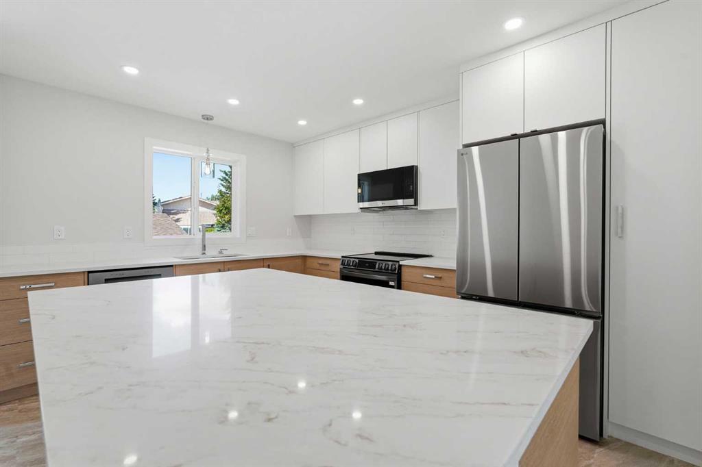 Picture of 1018 10 Avenue SE, High River Real Estate Listing