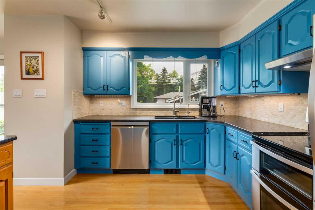 Picture of 4903 Carney Road NW, Calgary Real Estate Listing