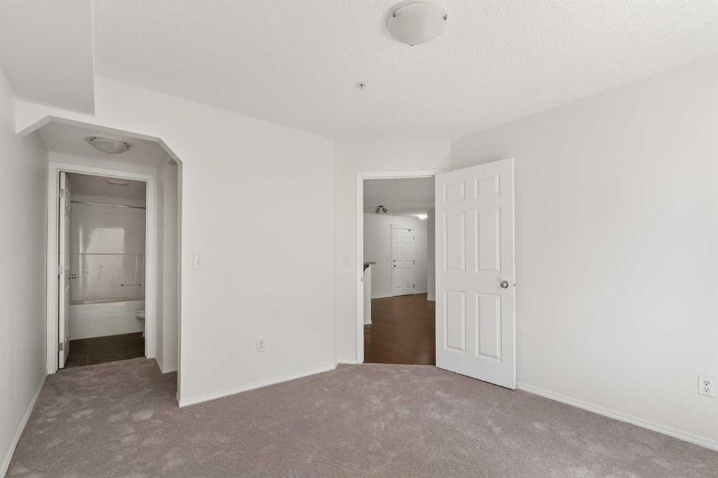 Picture of 2106, 43 Country Village Lane NE, Calgary Real Estate Listing