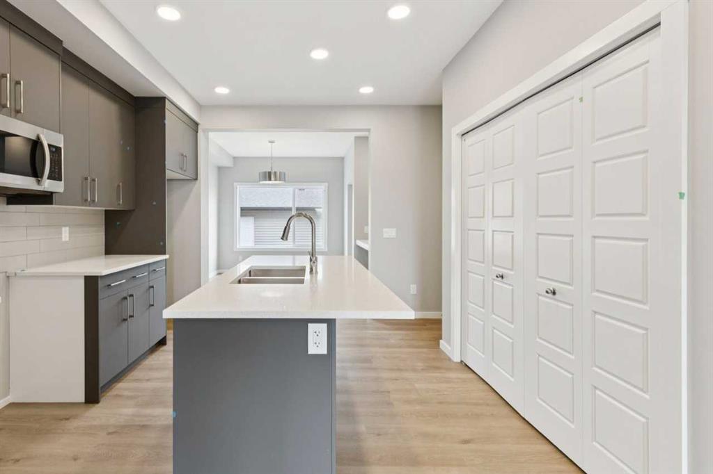 Picture of 222 Heartwood Parade SE, Calgary Real Estate Listing