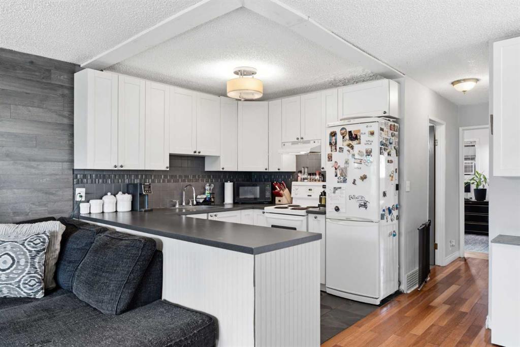 Picture of 4227 49 Street NE, Calgary Real Estate Listing