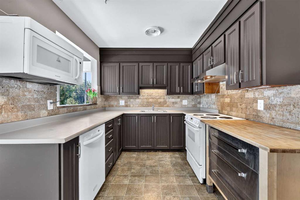 Picture of 2018 Cottonwood Crescent SE, Calgary Real Estate Listing